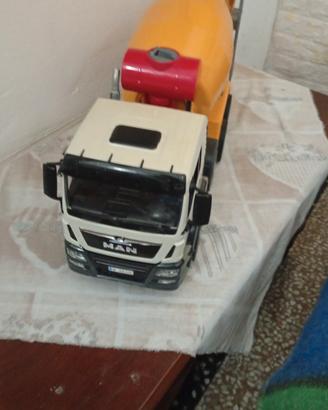 betoniera bruder man 