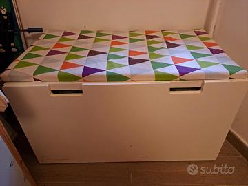 Panca IKEA SMÅSTAD con contenitore – pratica e cap