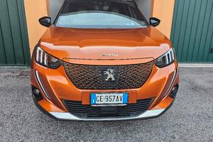 Peugeot 2008 GT PACK 136 cv  Motore elettrico 