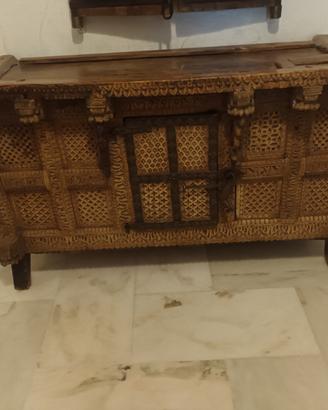 Mobile Indiano 1700