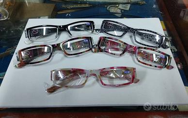 Occhiali con LED laterali a metà prezzo