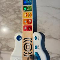Chitarra giocattolo
