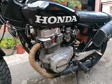 Honda cb 400 n  café racer. 