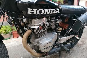 Honda cb 400 n  café racer. 