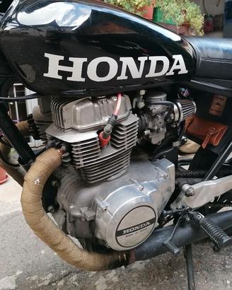 Honda cb 400 n  café racer. 