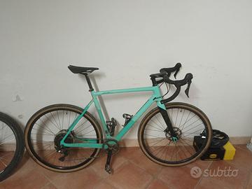 Bici Gravel Bianchi impulso pro