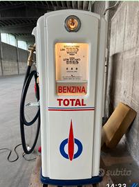 Pompa di benzina Distributore di Benzina Total