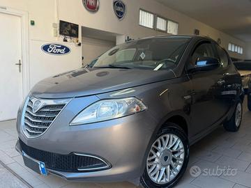 Lancia Ypsilon 0.9 TwinAir 85 CV 5 porte S&S Silve