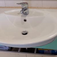 lavandino semi incasso con rubinetteria 