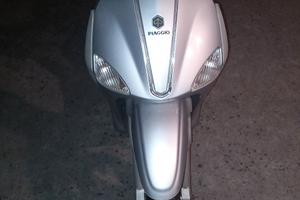 piaggio liberty 200
