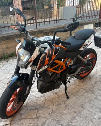 KTM Duke 390 anno 2016 patente A2