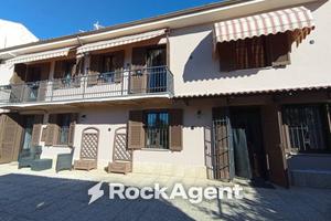 Rustico / Casale di 157 m² con 4 locali e box auto