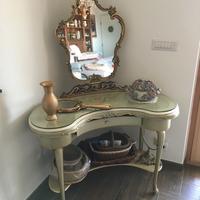 Toilette Barocco Veneziano completa pouf e pizzo