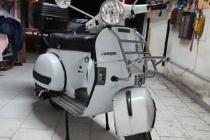Vespa 125 Px del 1979 FMI