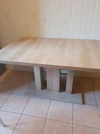 Tavolo per cucina o sala