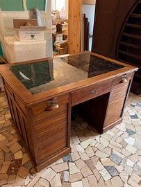 Scrivania primi 900 retaurata, perfetta