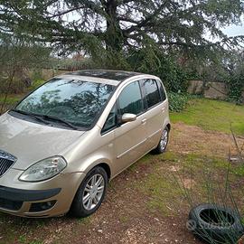 Lancia Musa 1300 Multijet