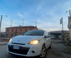 Renault clio 1.2 benzina yahoo 2011