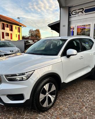 Volvo XC40 T3 Geartronic Momentum Core