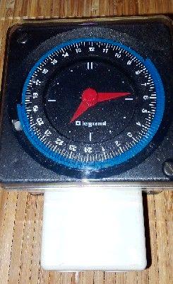 TIMER ANALOGICO LEGRAND