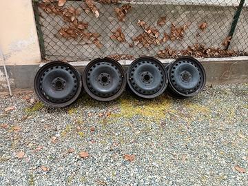 Cerchi in ferro da 16 per ford