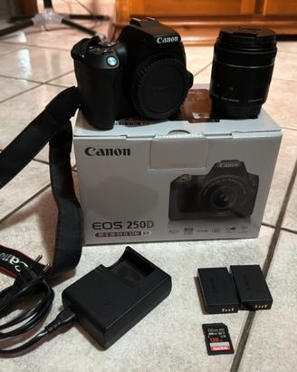 Canon EOS 250d 18-55 mm + accessori vari