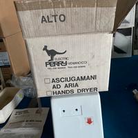 Asciugamani ad aria