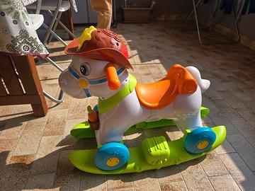 cavallo a dondolo con rotelle Chicco Rodeo