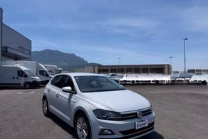 Volkswagen Polo 1.6 TDI 95 CV DSG 5p. Highline Blu