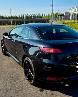 Alfa Romeo GT