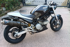 Monster dark 620 ie anno 2005 con 44000 km
