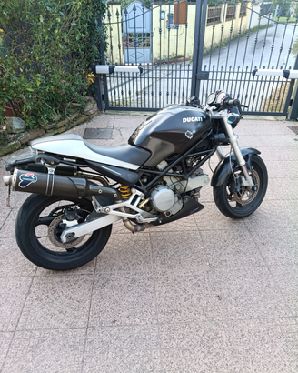 Monster dark 620 ie anno 2005 con 44000 km