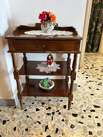 Etagere in noce