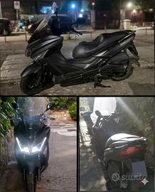 Scooter moto Kymco X-town 300
