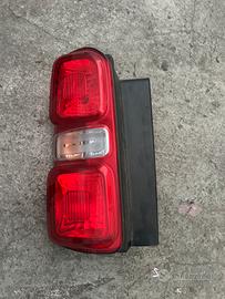 Proiettore post e paraurti