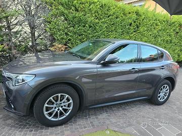 Alfa Romeo Stelvio 2.2 Diesel AT8 Business – 7/18