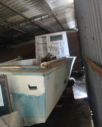  barca con entrobordo e verricello 