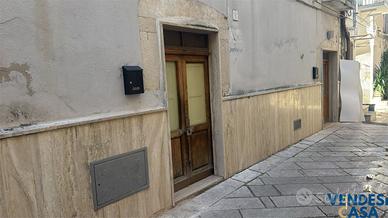 PIANO TERRA INDIPENDENTE NEL BORGO ANTICO DI