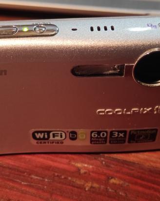 Macchina fotografica Nikon Coolpix S6