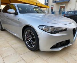 Alfa Romeo Giulia 2.2 Turbodiesel 150 CV Super