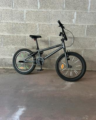 B’Twin BMX da 20”