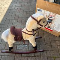 Cavallo a Dondolo Peluche Cavalcabile