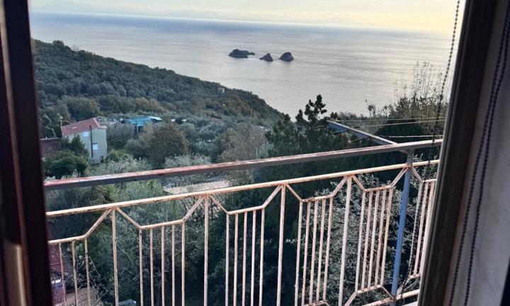 Trilocale massa lubrense