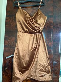 Abito da donna color bronzo, elegante