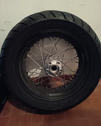 parafango e cerchio posteriori Harley Davidson