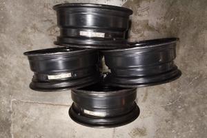 Cerchioni in acciaio da 16 pollici