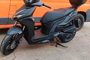 SCOOTER KYMCO AGILITY 125cc S CON BAULETTO