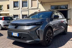 Renault Scenic E-Tech esprit Alpine 220 cv lo...