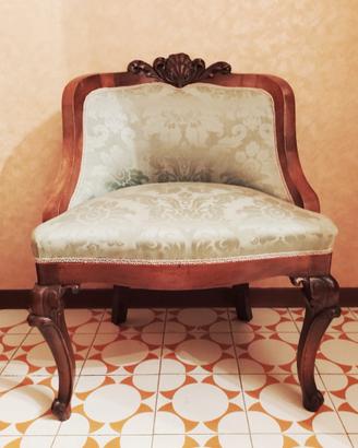 Antiquariato poltroncine con sgabello