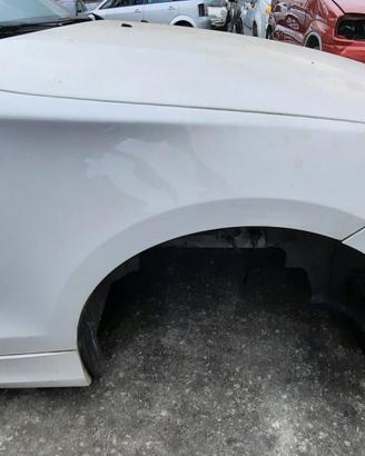BMW 116I 2006 - PARAFANGO DESTRO